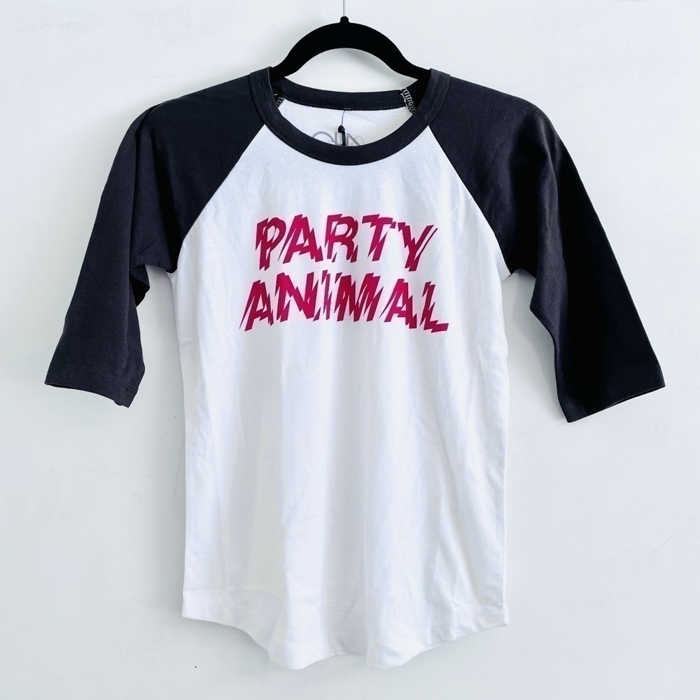 Chaser x Aria T-Shirt 10 12 NWT Juniors Henley Vegas MGM Resorts Party Animal